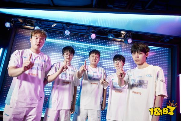 让我们更欣 让我们更欣