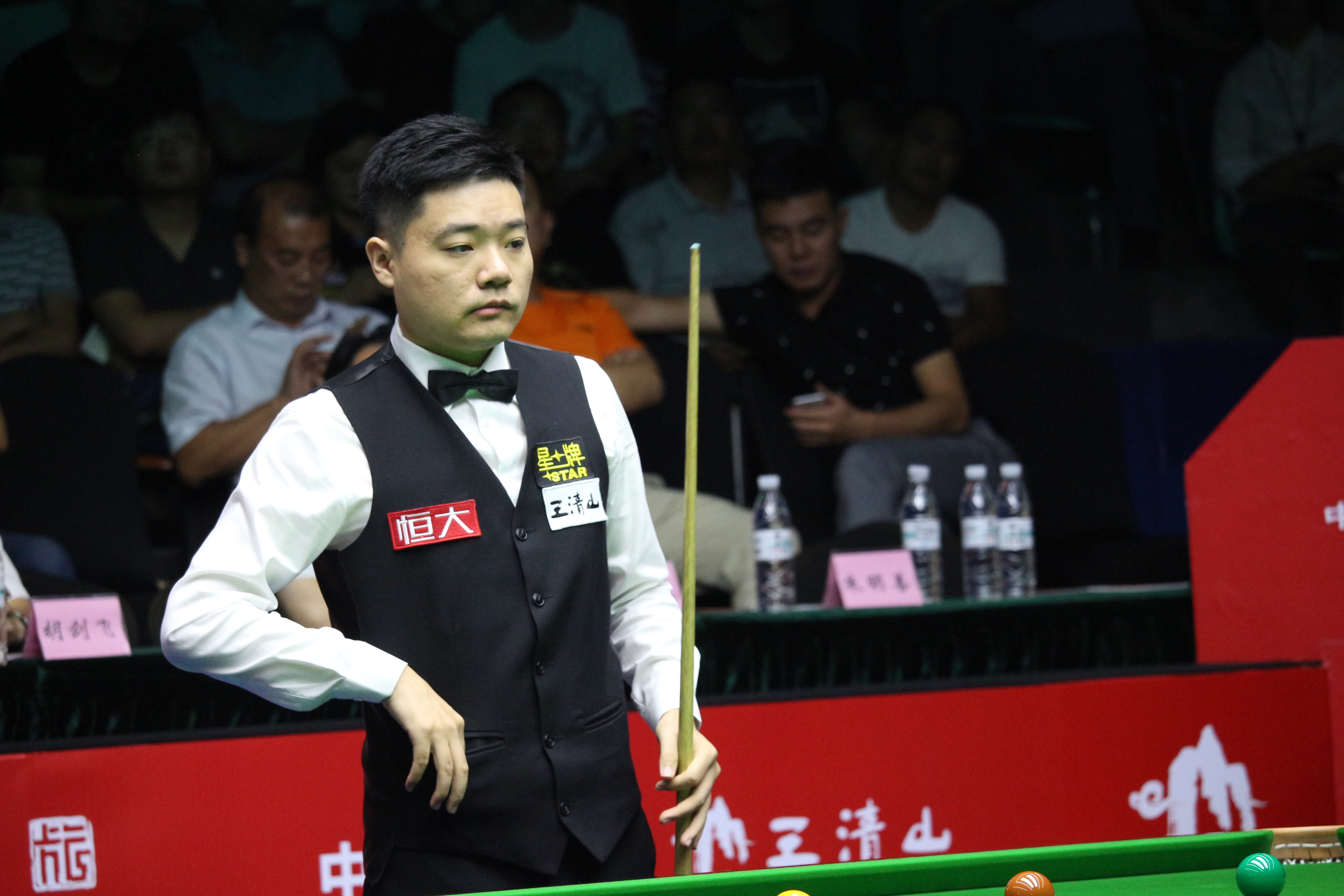 尤其是年轻 尤其是年轻