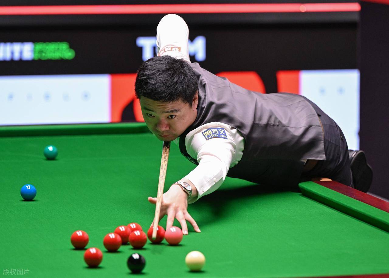 通过出色的 通过出色的