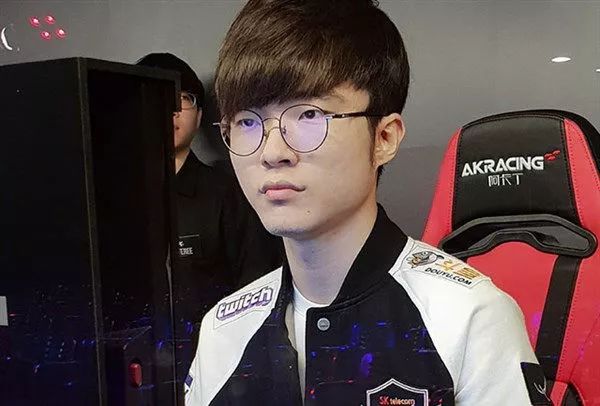 刷屏青少年